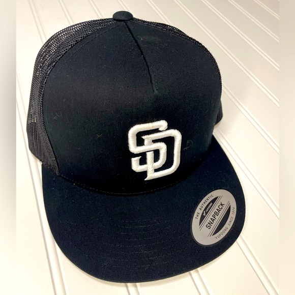 yupoong Other - San Diego Padres New Era Black & White 9FIFTY Snapback Hat